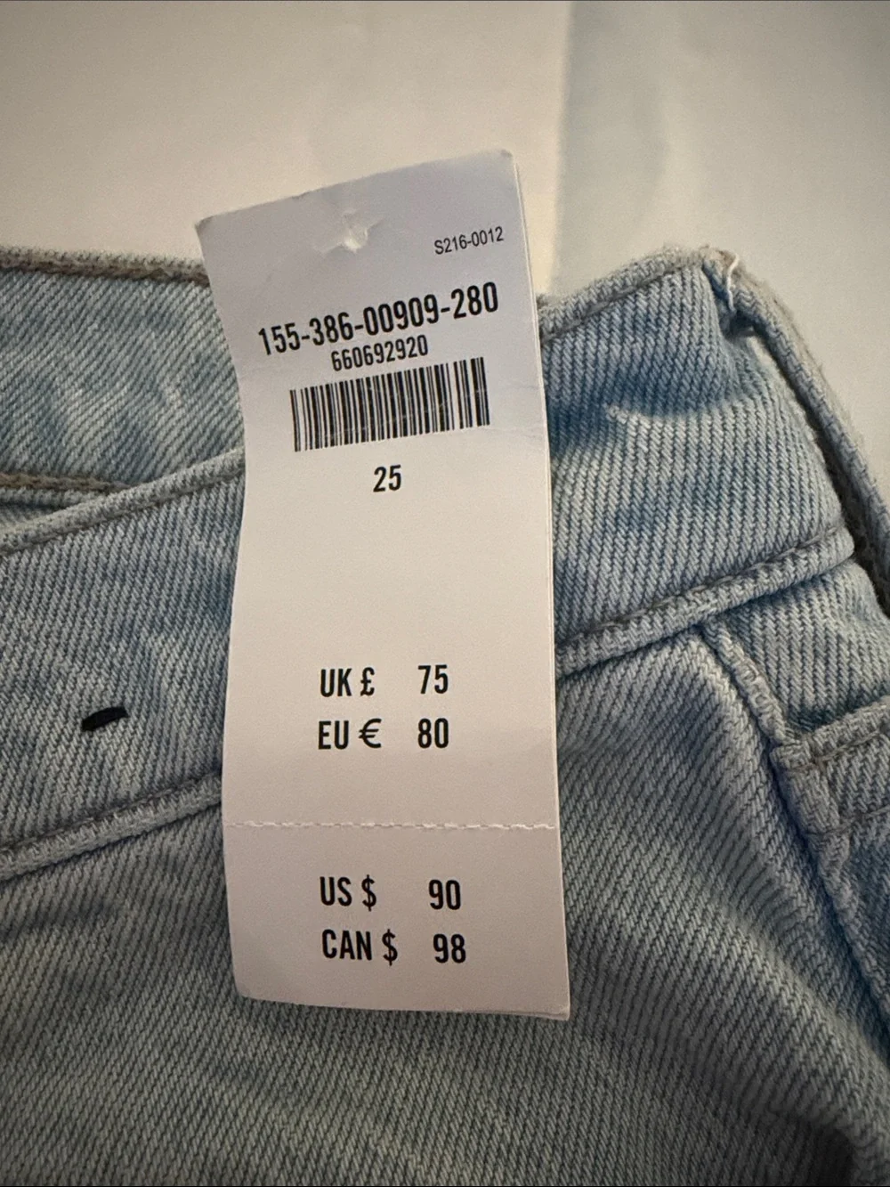 Abercrombie & Fitch Light Wash 90’s Midrise Straight Leg Jeans - Picture 2 of 3